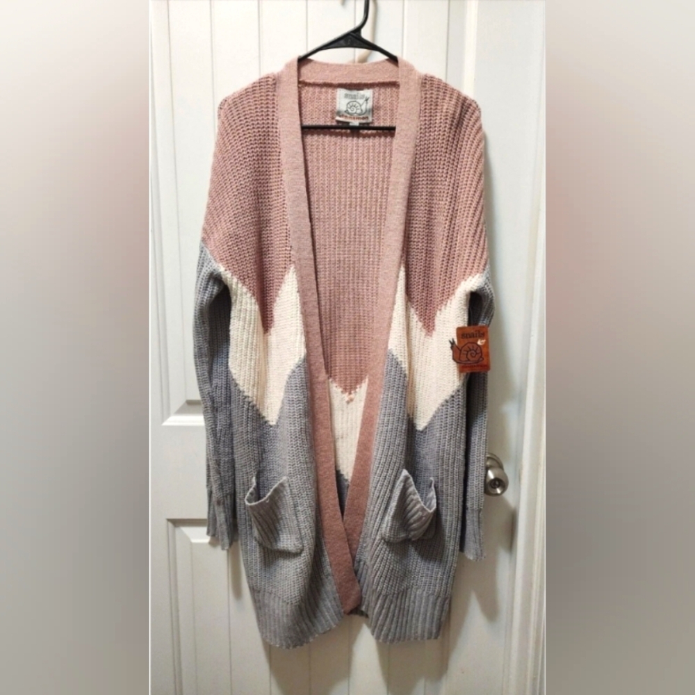 NEW!! Snails & Cinnamon Women's Jumper Cardigan Gray White Pink Size M Boho